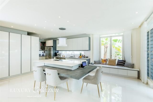 F-2 LAS PALOMAS ST, San Juan, PR 00926