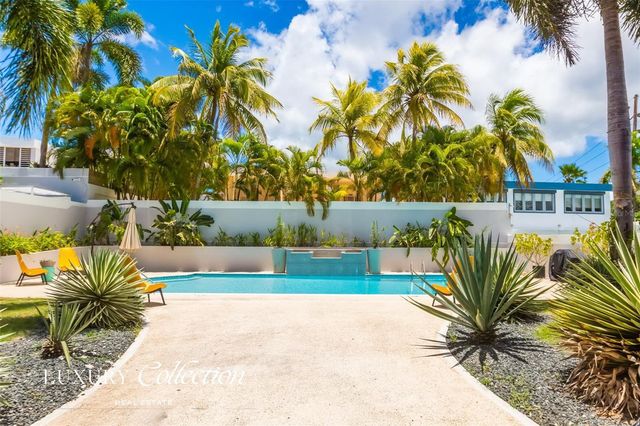 F-2 LAS PALOMAS ST, San Juan, PR 00926