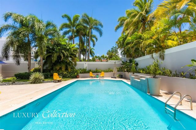 F-2 LAS PALOMAS ST, San Juan, PR 00926