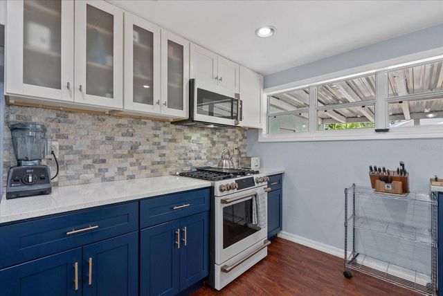 4111 SARASOTA AVENUE, Sarasota, FL 34234
