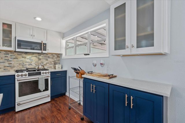 4111 SARASOTA AVENUE, Sarasota, FL 34234