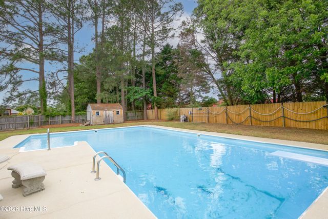 6656 Kodiak Drive, Fayetteville, NC 28304