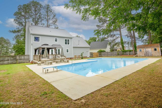 6656 Kodiak Drive, Fayetteville, NC 28304