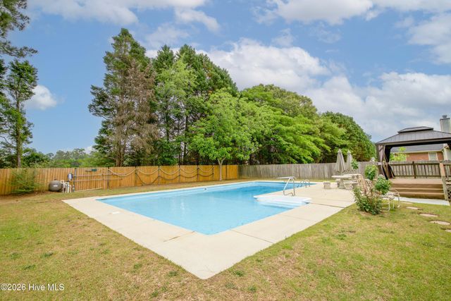 6656 Kodiak Drive, Fayetteville, NC 28304