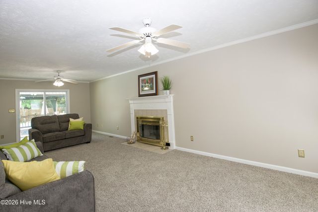 6656 Kodiak Drive, Fayetteville, NC 28304