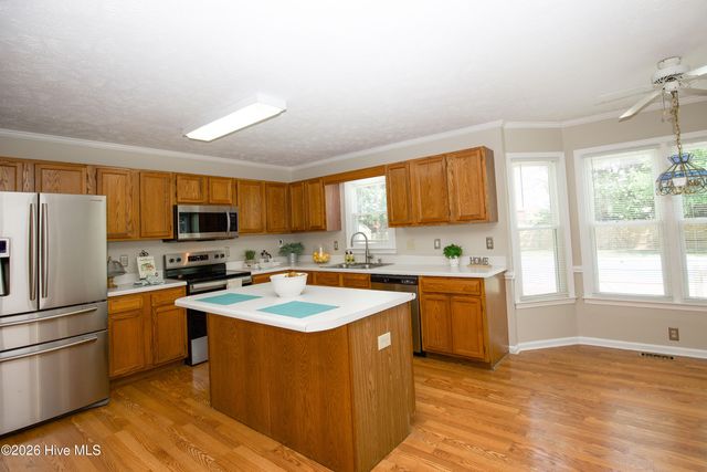6656 Kodiak Drive, Fayetteville, NC 28304