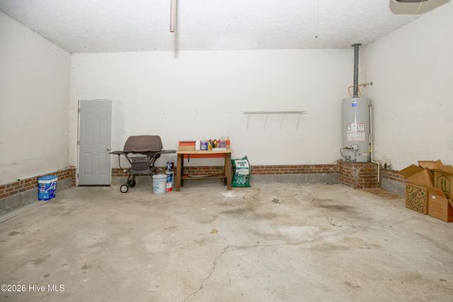 6656 Kodiak Drive, Fayetteville, NC 28304