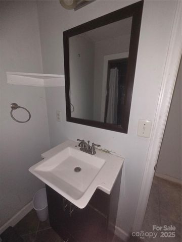 11124 Pine Grove Avenue, Mint Hill, NC 28227