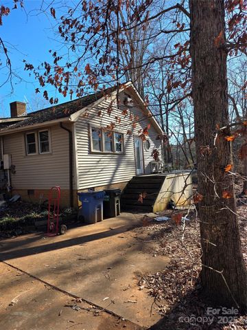 11124 Pine Grove Avenue, Mint Hill, NC 28227