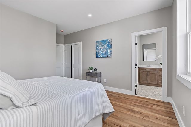 6 Rounds Avenue, East Providence, RI 02915