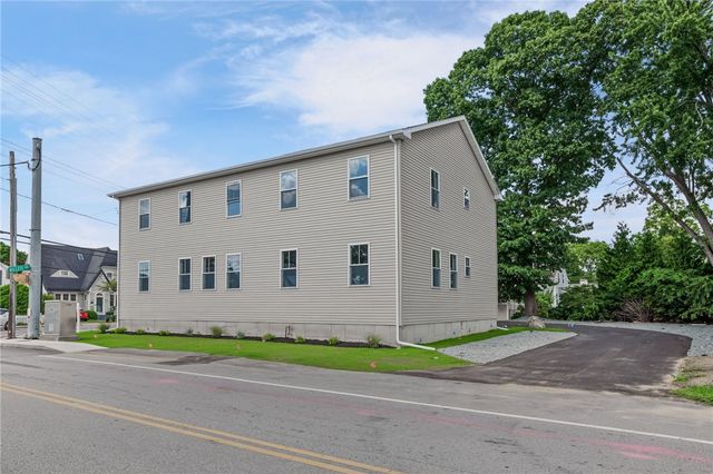 6 Rounds Avenue, East Providence, RI 02915