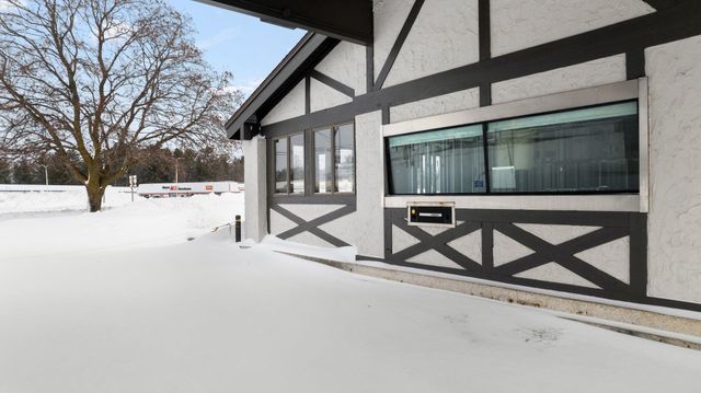 2029 S Otsego Avenue, Gaylord, MI 49735