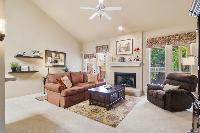 232 Los Cedros Loop, Kerrville, TX 78028