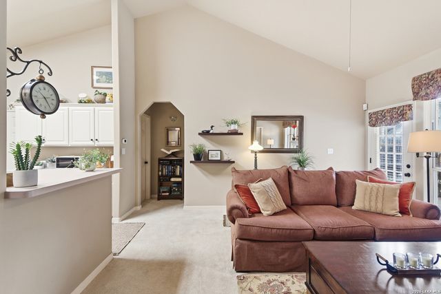 232 Los Cedros Loop, Kerrville, TX 78028