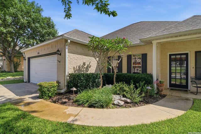 232 Los Cedros Loop, Kerrville, TX 78028