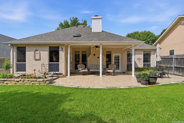 232 Los Cedros Loop, Kerrville, TX 78028