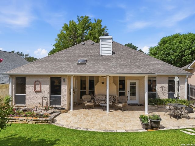 232 Los Cedros Loop, Kerrville, TX 78028
