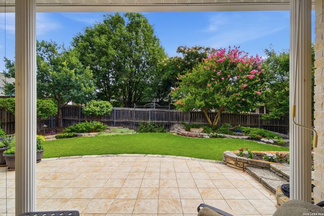 232 Los Cedros Loop, Kerrville, TX 78028