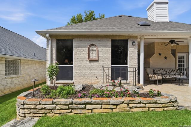 232 Los Cedros Loop, Kerrville, TX 78028