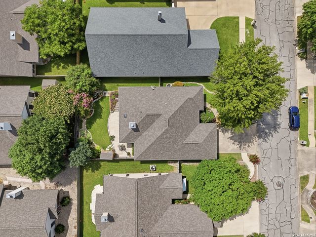 232 Los Cedros Loop, Kerrville, TX 78028