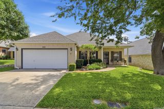 232 Los Cedros Loop, Kerrville, TX 78028