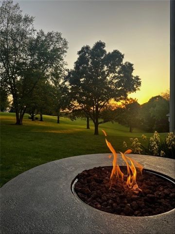 1001 Sunset Circle, Indianola, IA 50125