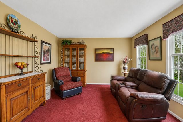 1001 Sunset Circle, Indianola, IA 50125