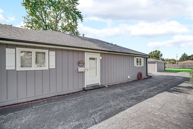 2606 W Walter Zimny Drive, Posen, IL 60469