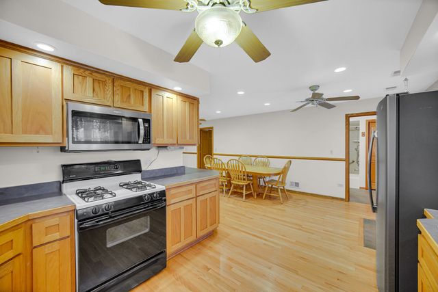 2606 W Walter Zimny Drive, Posen, IL 60469