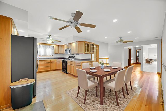 2606 W Walter Zimny Drive, Posen, IL 60469