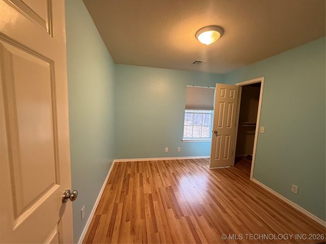 1018 W 120th Court S, Jenks, OK 74037