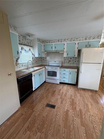 5562 LANSING DRIVE, Wildwood, FL 34785