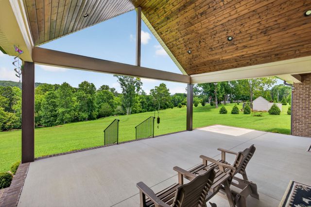 3542 Seven Springs Rd, Cookeville, TN 38506