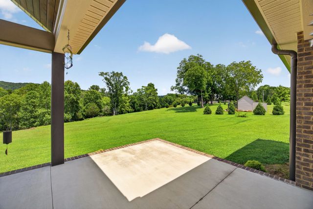 3542 Seven Springs Rd, Cookeville, TN 38506