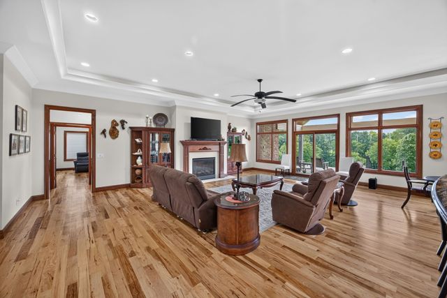 3542 Seven Springs Rd, Cookeville, TN 38506