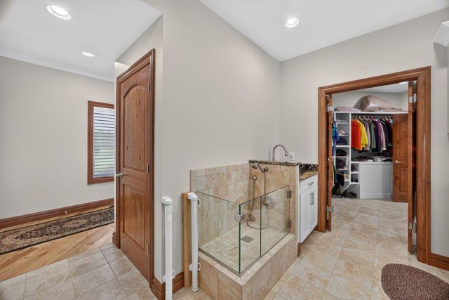 3542 Seven Springs Rd, Cookeville, TN 38506