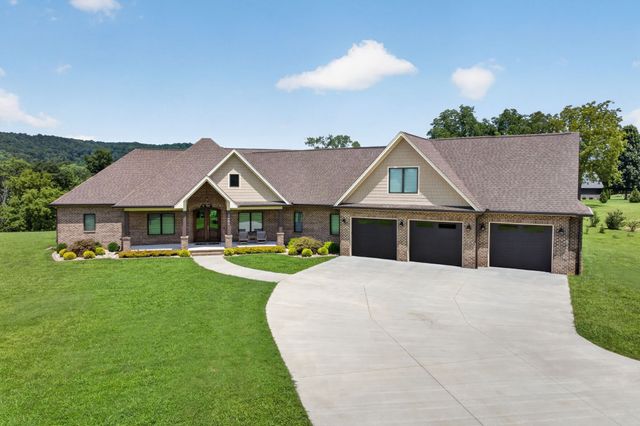 3542 Seven Springs Rd, Cookeville, TN 38506