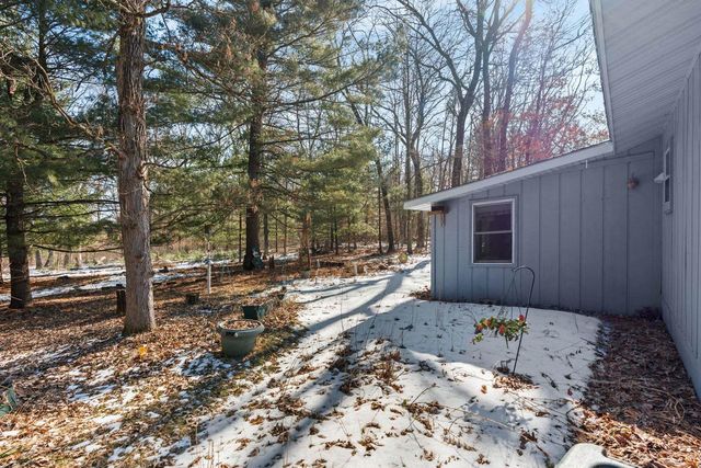 1866 W 16th Avenue, Adams, WI 53934