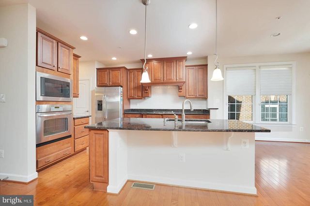 376 PARKVIEW AVE, Burtonsville, MD 20866