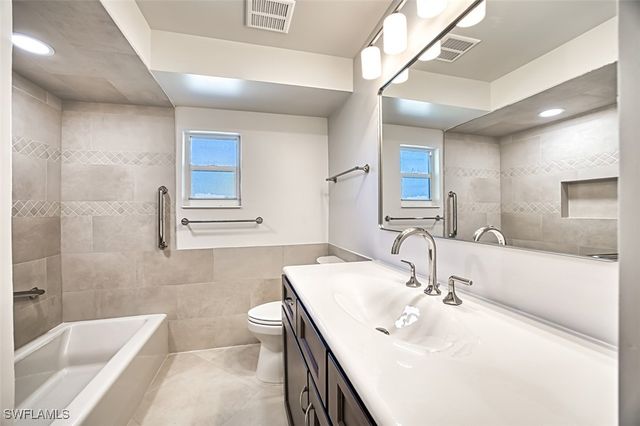 755 Pen Shell DR, Sanibel, FL 33957