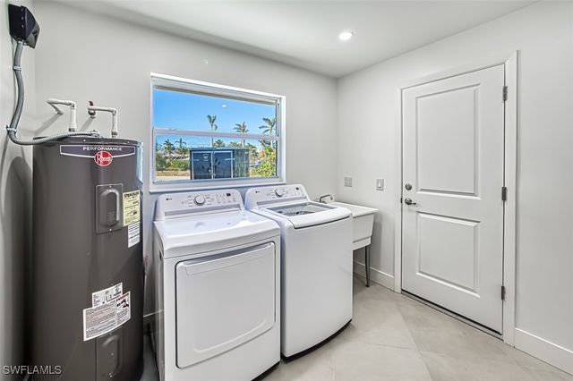 755 Pen Shell DR, Sanibel, FL 33957