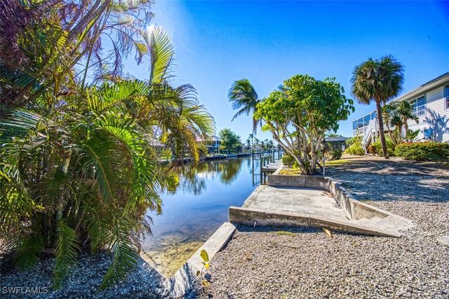 755 Pen Shell DR, Sanibel, FL 33957