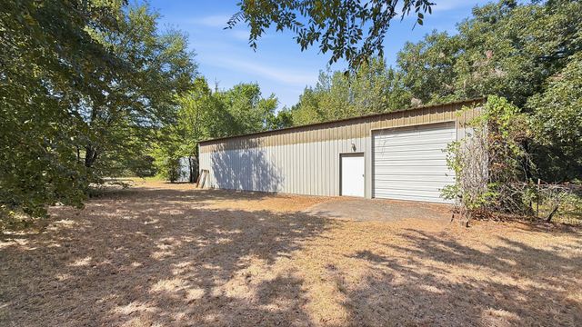 1027 Highway 377 N, Whitesboro, TX 76273