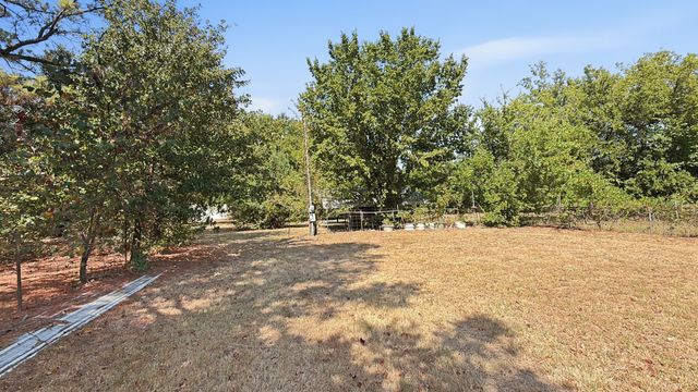 1027 Highway 377 N, Whitesboro, TX 76273