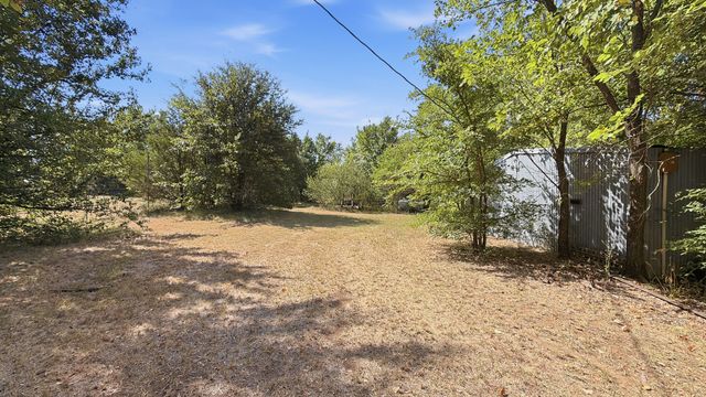 1027 Highway 377 N, Whitesboro, TX 76273