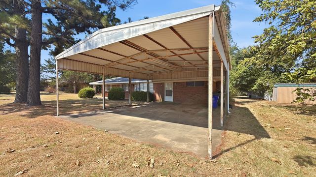 1027 Highway 377 N, Whitesboro, TX 76273