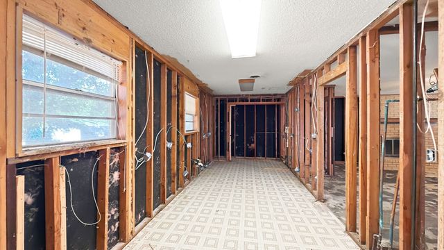 1027 Highway 377 N, Whitesboro, TX 76273