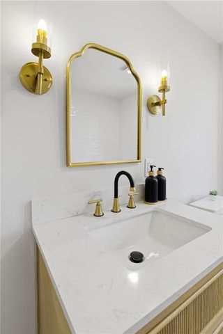 8 Sunset Drive, Smithfield, RI 02917