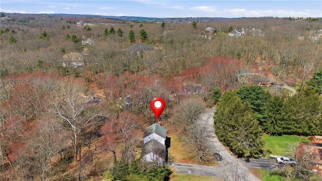 8 Sunset Drive, Smithfield, RI 02917