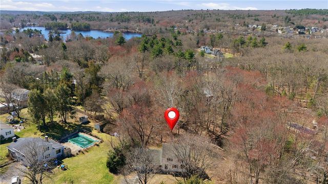 8 Sunset Drive, Smithfield, RI 02917